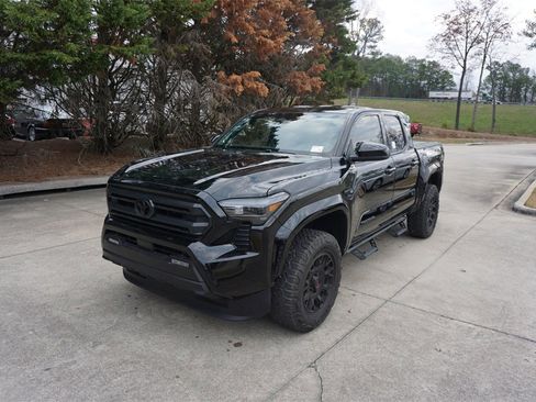Used 2025 Toyota Tacoma SR5 image 25