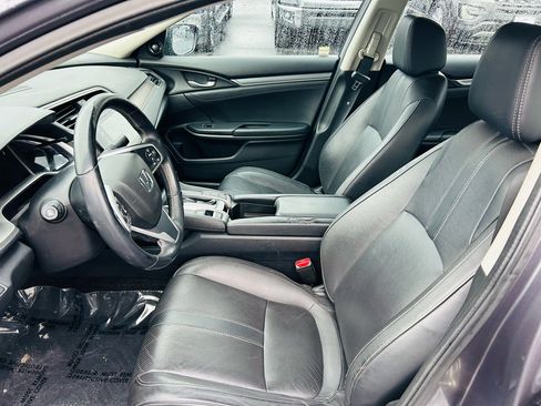 Used 2017 Honda Civic Touring image 19