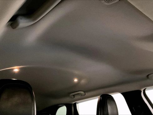 Used 2020 Jeep Cherokee Latitude Plus image 22