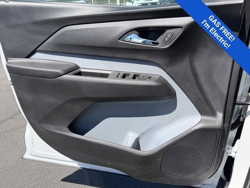 New 2027 Chevrolet Bolt LT w/ Comfort Package FWD image 9