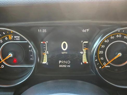 Used 2022 Jeep Gladiator Sport image 11