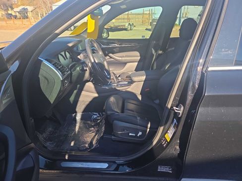 Used 2019 BMW X3 xDrive30i w/ Driving Assistance Package image 11