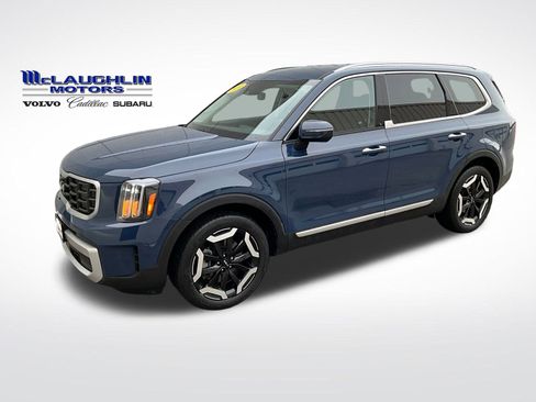 Used 2024 Kia Telluride S image 1