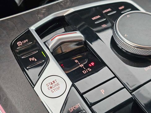 Used 2024 BMW X5 xDrive40i w/ Premium Package image 30