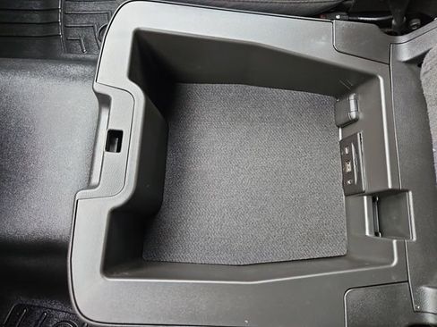 Used 2021 Chevrolet Silverado 1500 LT Trail Boss image 47