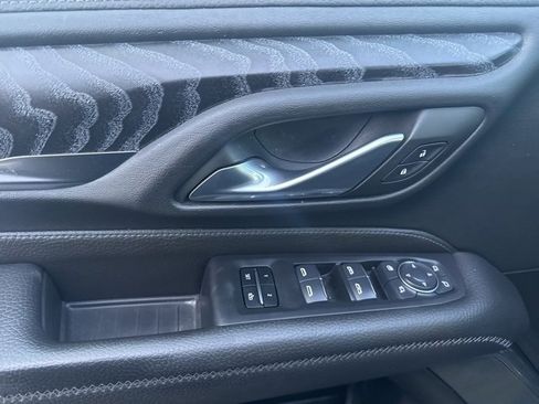 Used 2024 GMC Yukon XL Denali w/ Denali Reserve Package image 10