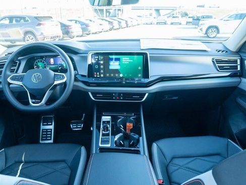 New 2026 Volkswagen Atlas Peak Edition image 30
