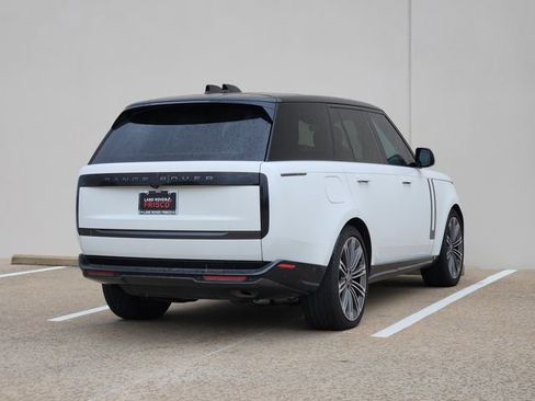 Used 2025 Land Rover Range Rover SE AWD/4WD image 7