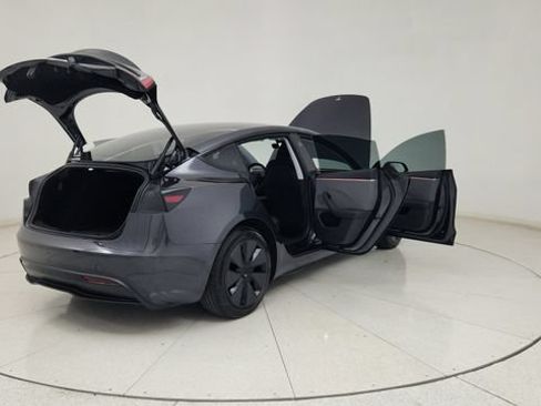 Used 2025 Tesla Model 3 RWD image 19