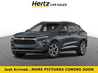 Used 2025 Chevrolet Trax LT w/ LT Convenience Package FWD video 1