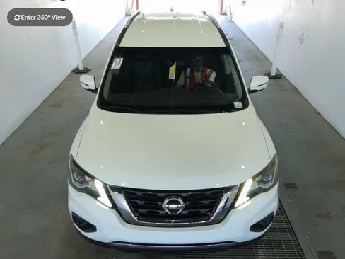 Used 2019 Nissan Pathfinder S FWD image 3
