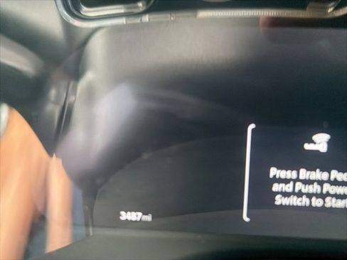 Certified 2025 Toyota Sienna XLE Woodland Edition image 16