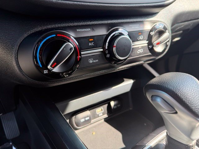Used 2024 Kia Soul LX w/ Option Group 015 FWD image 21