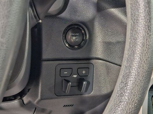 Certified 2025 Toyota Tundra SR5 AWD/4WD image 32