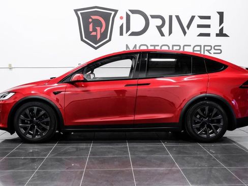 Used 2023 Tesla Model X image 21