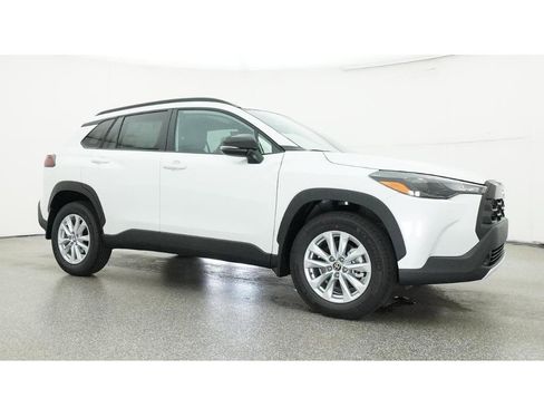 New 2026 Toyota Corolla Cross LE FWD image 28