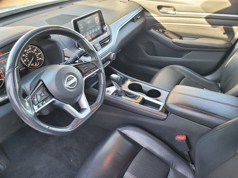 Used 2023 Nissan Altima 2.5 SR image 18