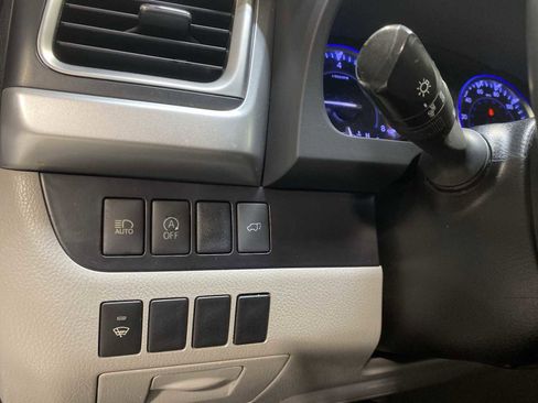 Used 2018 Toyota Highlander XLE image 24
