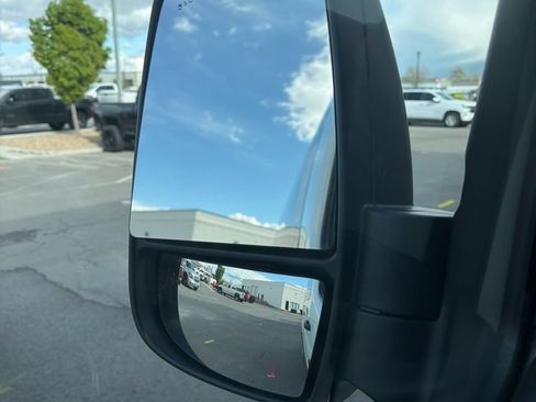 Used 2023 Ford Transit 350 XLT RWD image 4