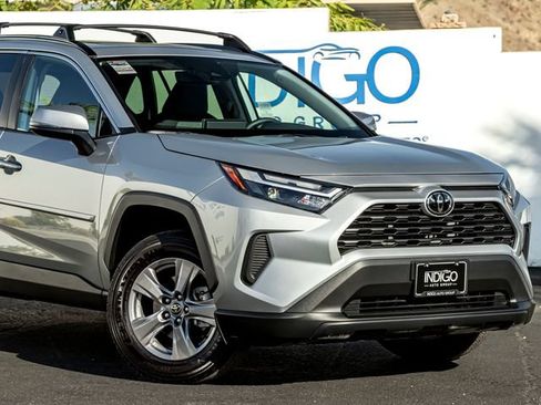 Used 2025 Toyota RAV4 XLE w/ Convenience Package FWD image 5