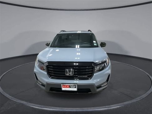 Used 2024 Honda Passport Black Edition image 3