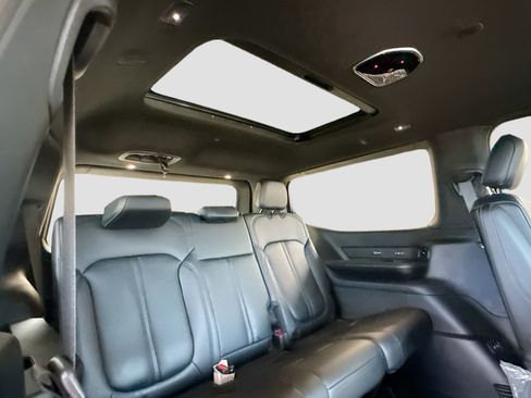 New 2026 Jeep Grand Wagoneer 4WD image 30