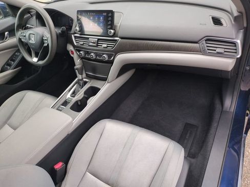 Used 2020 Honda Accord EX image 19