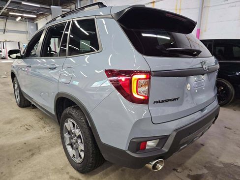 Used 2023 Honda Passport TrailSport image 2