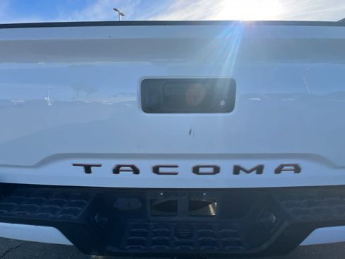 Used 2020 Toyota Tacoma TRD Sport w/ TRD Premium Sport Package image 19