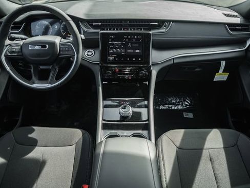 New 2026 Jeep Grand Cherokee L 4WD image 27