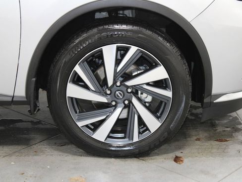 Used 2024 Nissan Murano SL image 12