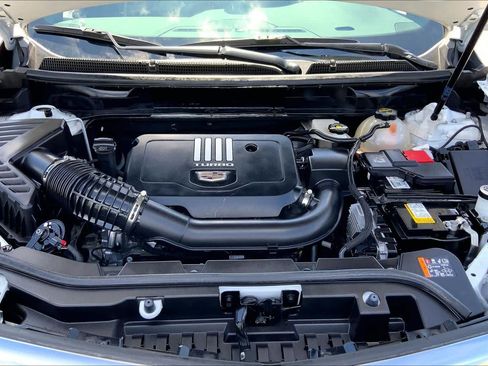Used 2025 Cadillac XT5 Luxury w/ LPO, Floor Liner Package FWD image 31