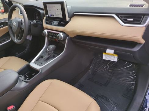 Certified 2025 Toyota RAV4 XLE Premium image 31