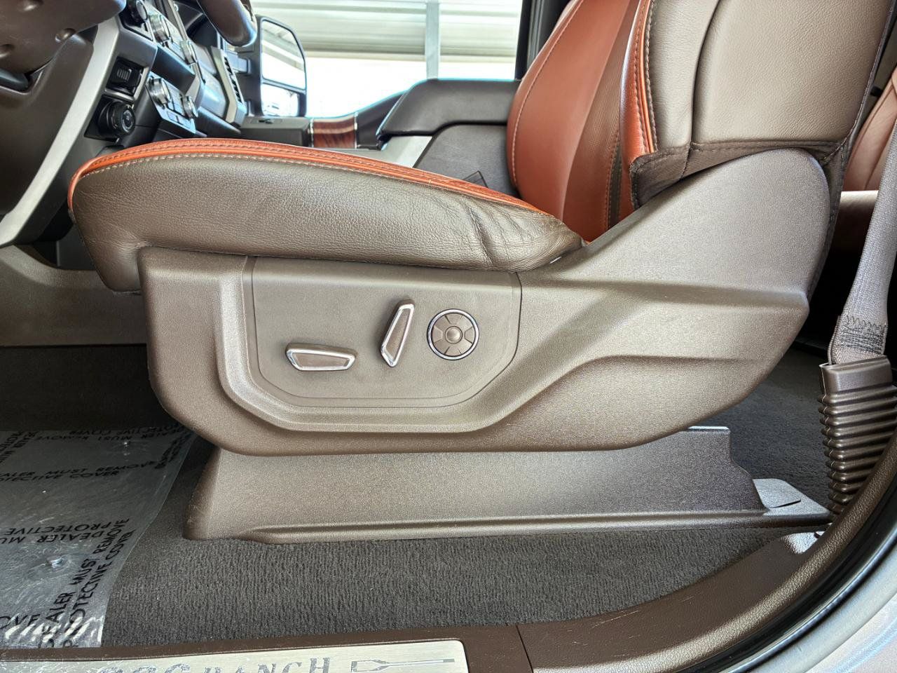Used 2020 Ford F350 King Ranch w/ King Ranch Ultimate Package AWD/4WD image 17