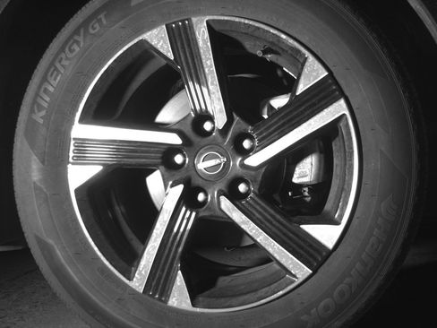 Used 2025 Nissan Sentra SV FWD image 13