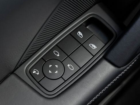 Certified 2024 Porsche 911 Carrera image 19