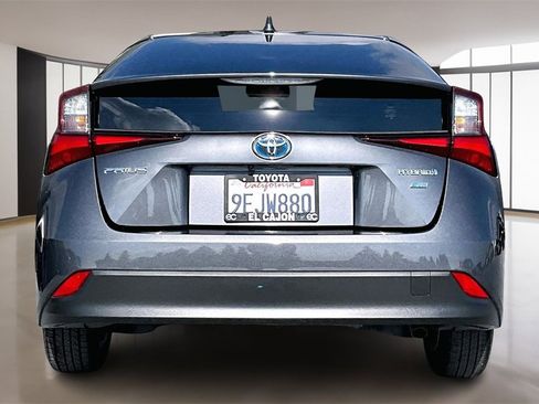 Used 2022 Toyota Prius L Eco image 5