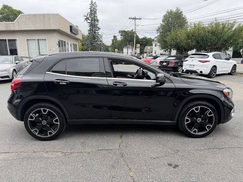 Used 2019 Mercedes-Benz GLA 250 4MATIC image 10