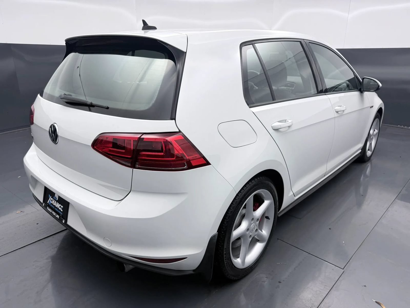 Used 2016 Volkswagen GTI Autobahn w/ Lighting Package (SEL) FWD image 7