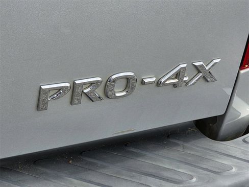 Used 2019 Nissan Frontier PRO-4X image 24