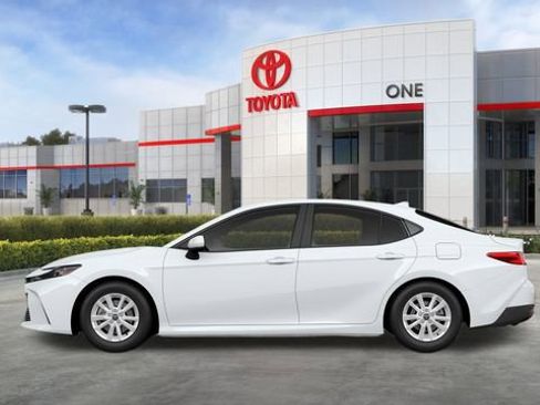New 2026 Toyota Camry LE image 5
