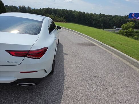 Used 2021 Mercedes-Benz CLA 250 4MATIC image 8