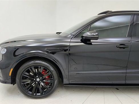 Used 2022 Bentley Bentayga Speed image 9