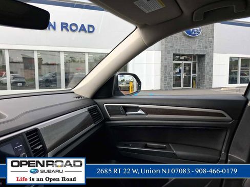 Used 2020 Volkswagen Atlas SE AWD/4WD image 23