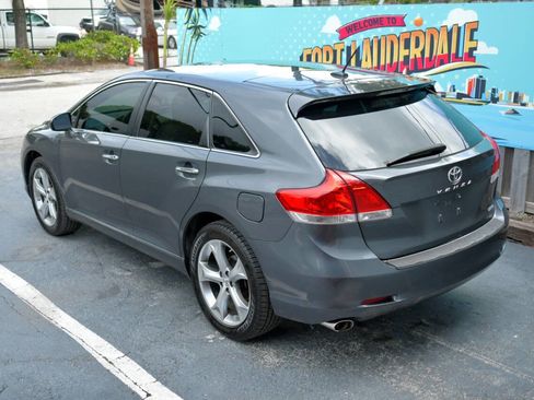 Used 2012 Toyota Venza Limited image 7