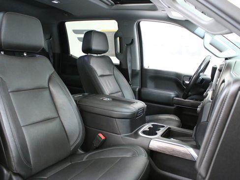 Used 2019 Chevrolet Silverado 1500 LTZ w/ LTZ Plus Package AWD/4WD image 33