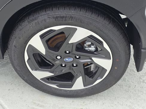 New 2026 Subaru Crosstrek 2.5i Limited w/ Crosstrek Mirror Package AWD/4WD image 35