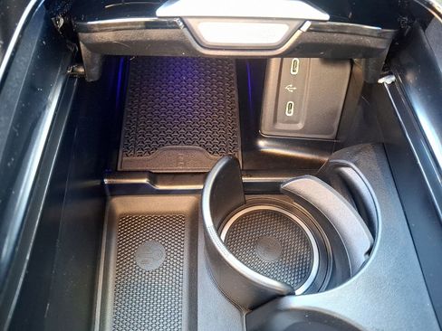 New 2026 Mercedes-Benz GLC 300 4MATIC image 16