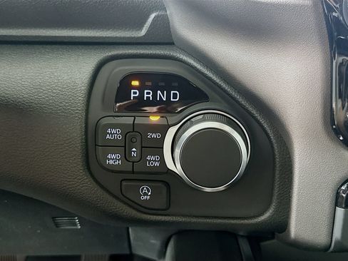 New 2026 RAM 1500 Big Horn AWD/4WD image 16