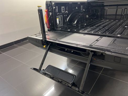 New 2026 Ford F150 Platinum image 44